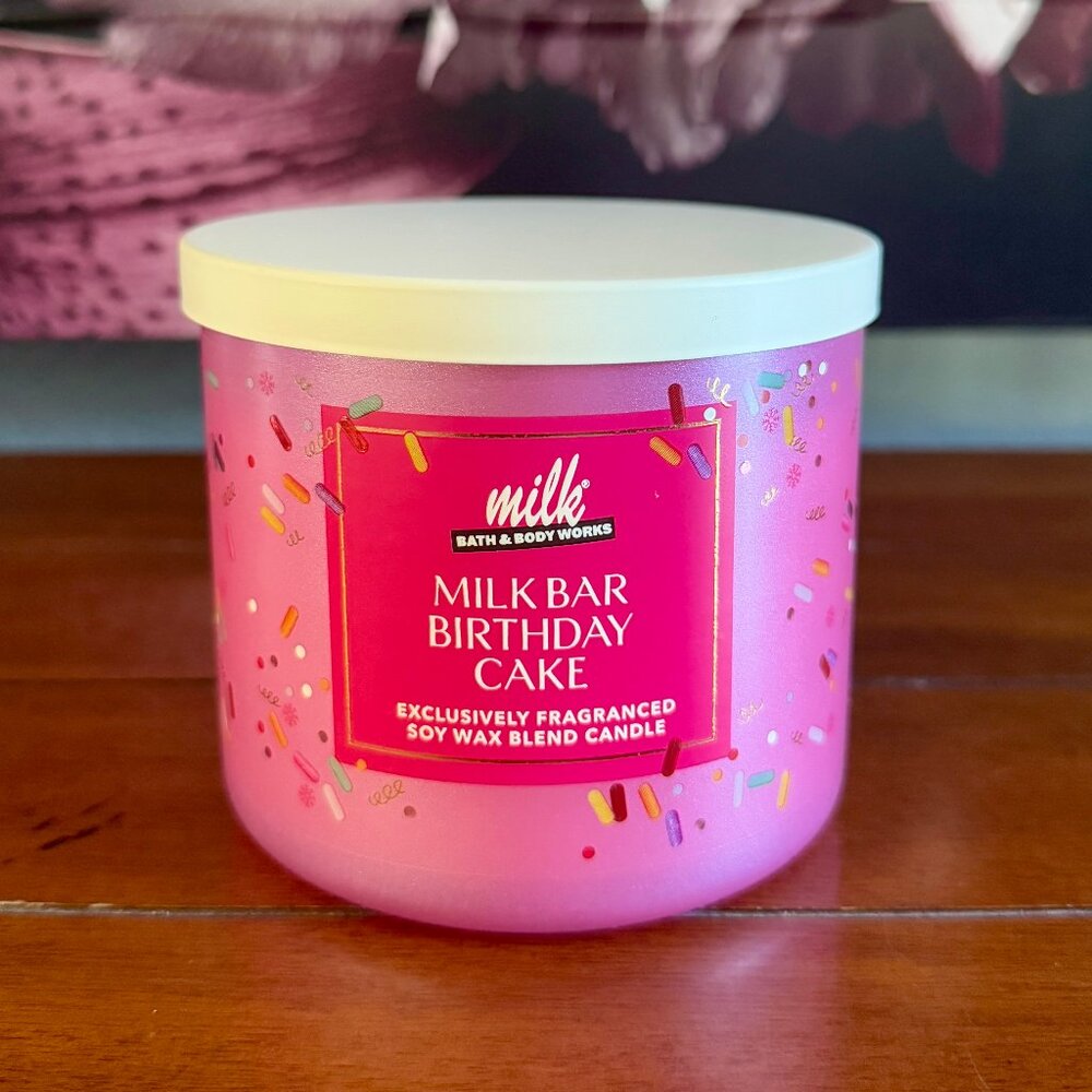 NEW MILK BAR BIRTHDAY CAKE 3-Wick Candle Bath & Body Works